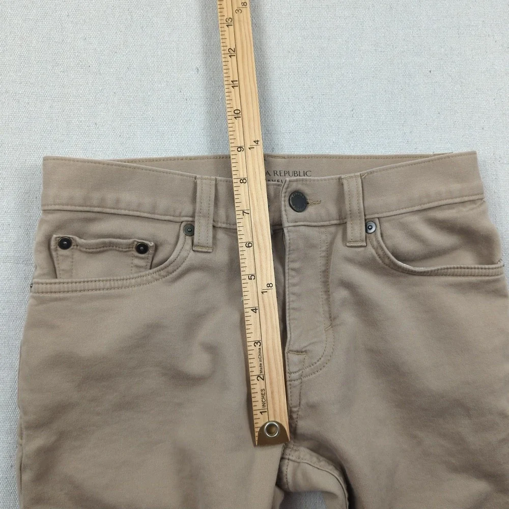 Banana Republic Mens 28x32 Khaki Pants Traveler Athletic Skinny Fit Golf Stretch